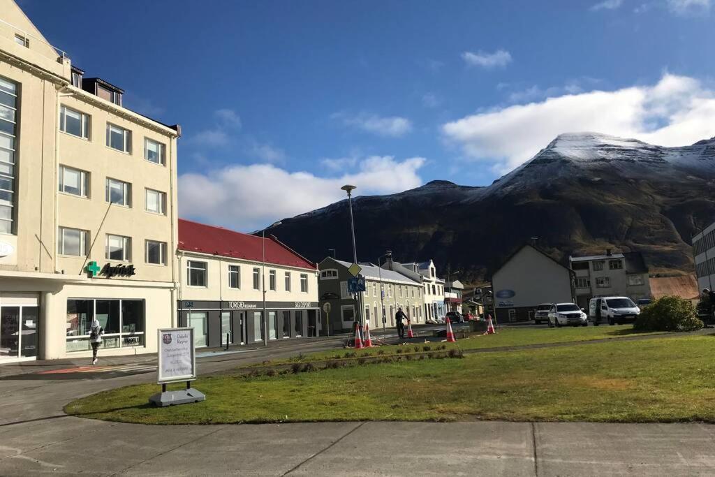 House With A Warm Soul In North Iceland Siglufjordur Buitenkant foto