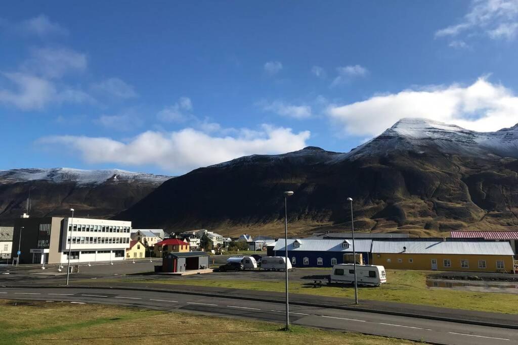 House With A Warm Soul In North Iceland Siglufjordur Buitenkant foto
