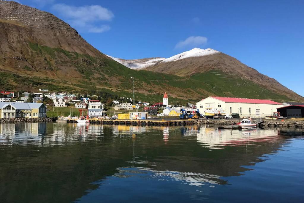House With A Warm Soul In North Iceland Siglufjordur Buitenkant foto