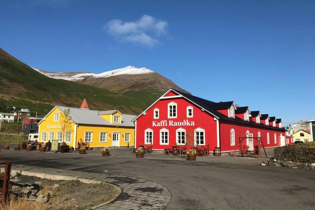 House With A Warm Soul In North Iceland Siglufjordur Buitenkant foto